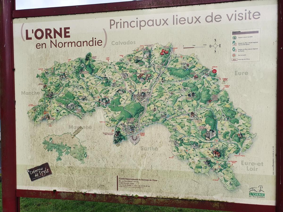 au Petit Paradis Sainte-Gauburge-Sainte-Colombe Bagian luar foto