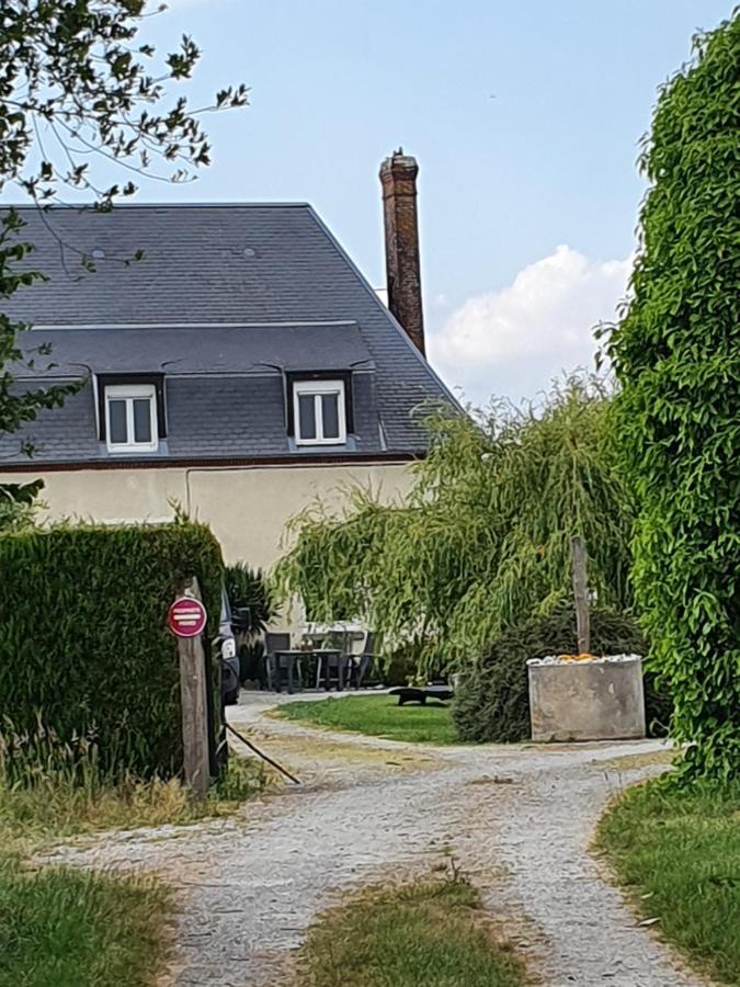 au Petit Paradis Sainte-Gauburge-Sainte-Colombe Bagian luar foto